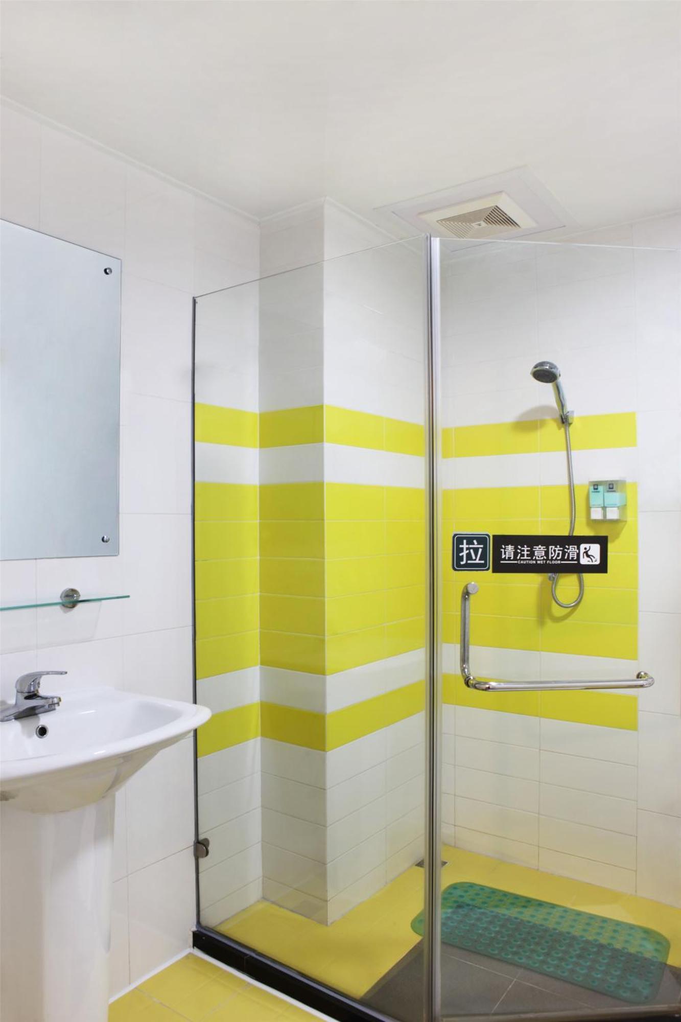 7Days Inn Guangzhou Zhongda North Gate Square Exterior foto
