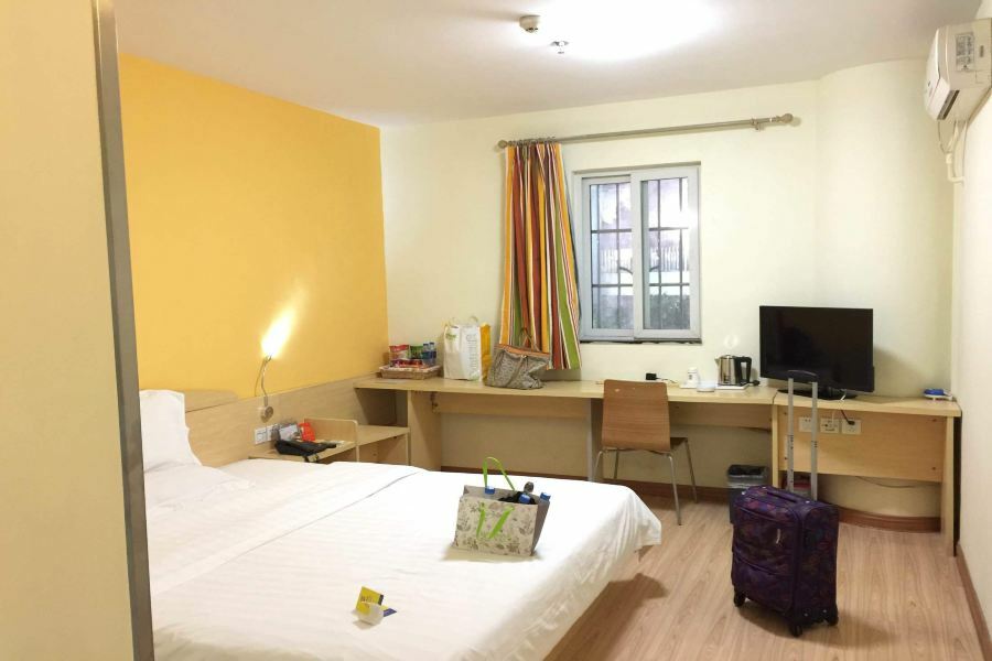 7Days Inn Guangzhou Zhongda North Gate Square Exterior foto